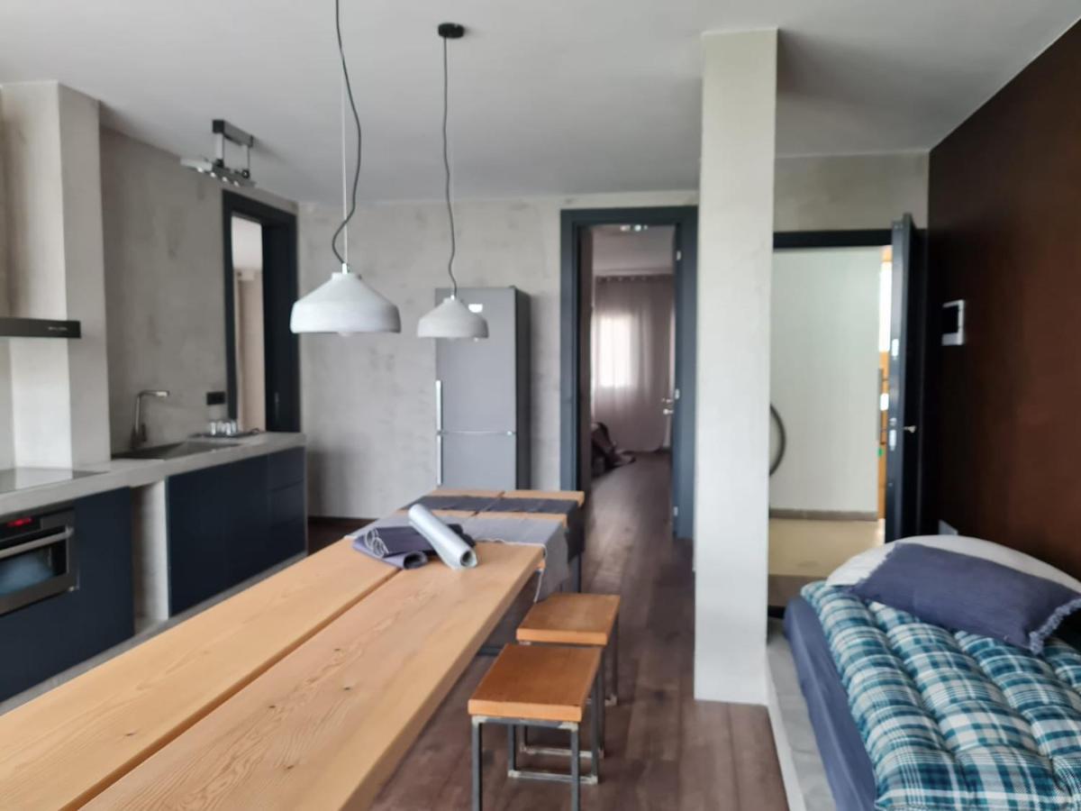 Attico Vista Mare Golem (Tirana) Exterior photo